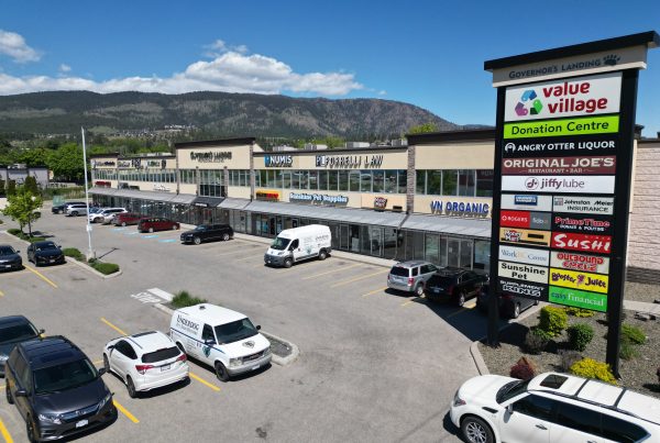 Governor’s Landing l 3011 Louie Drive l Retail